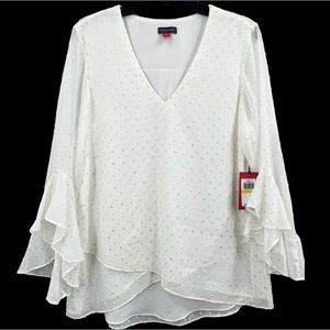 VINCE CAMUTO Clip-Dot Bell-Sleeve Top-M